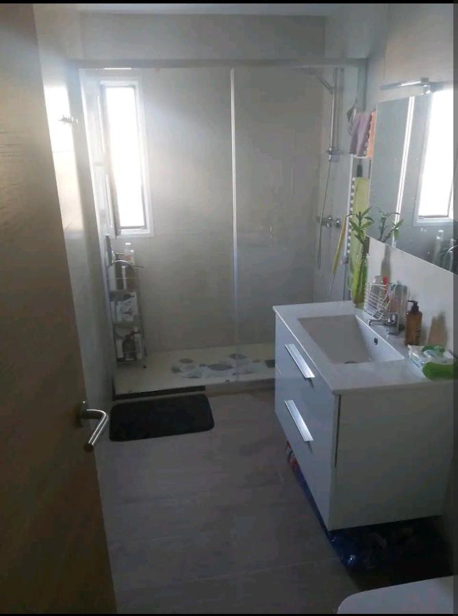 מדריד Amplia Habitacion En Vivienda Duplex מראה חיצוני תמונה